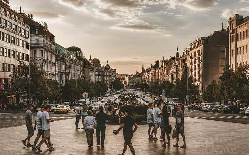 Piétons dans la ville